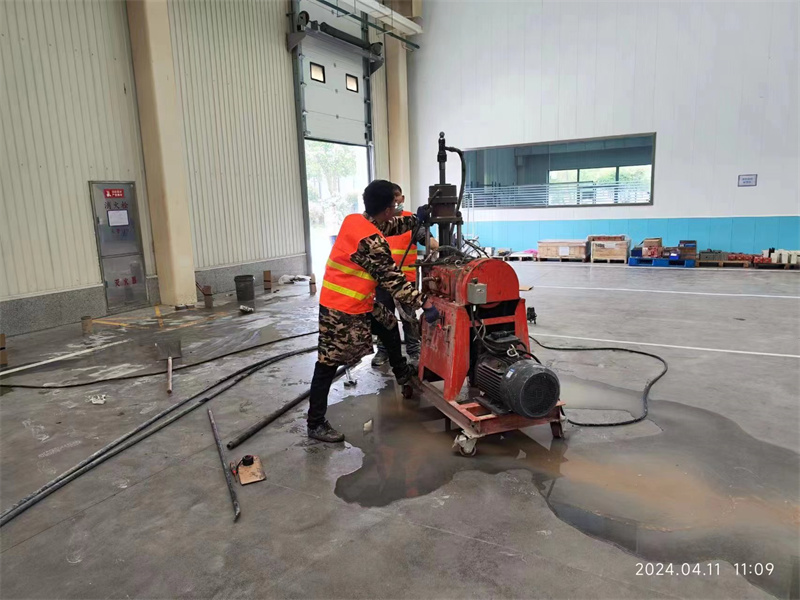 临西厂房地面下沉塌陷注浆加固施工